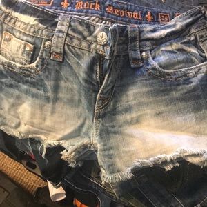 Womens shorts… twenty each.  Bundle 4 for 60